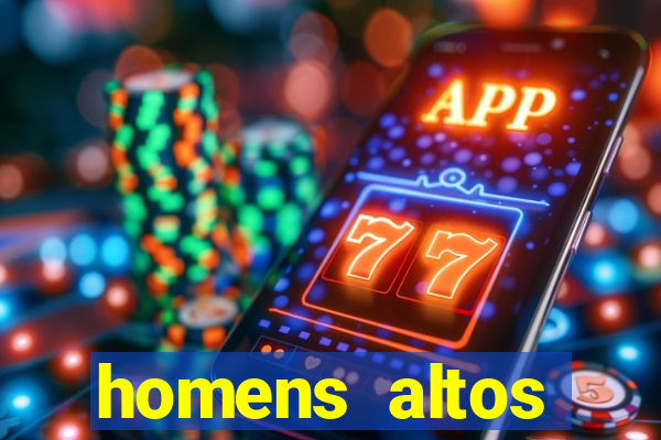 homens altos sarados pelados